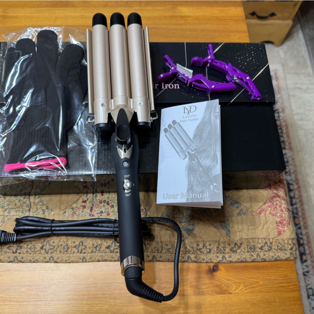 Gold Hair Styling Tool - Picture 3 of 5